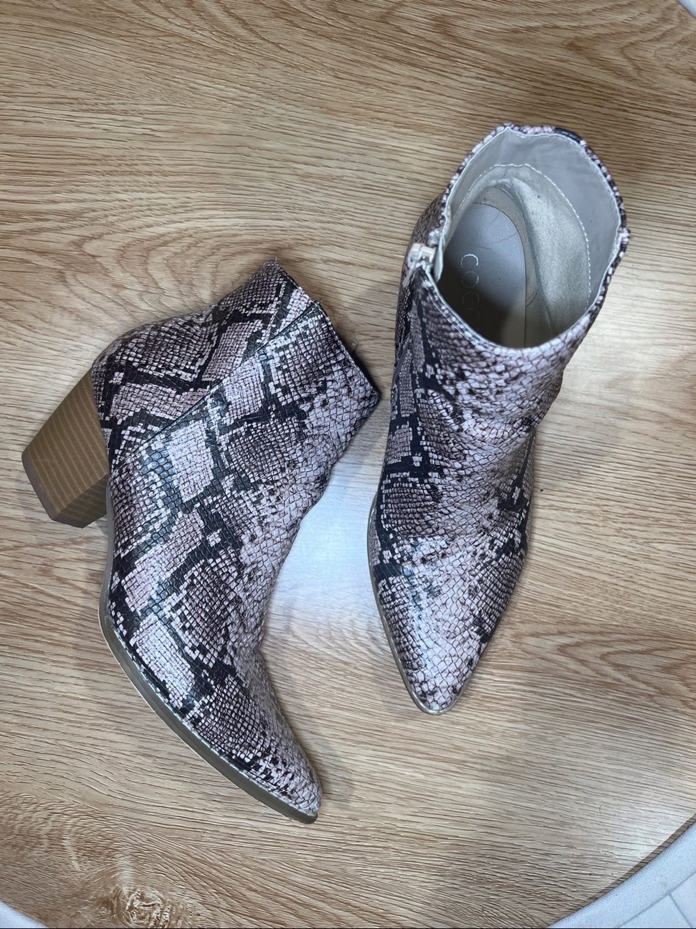 Free People Coconuts by Matisse Going West Boots size 9 but fit like 8.5